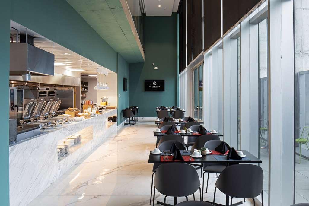 Galeria Plaza Monterrey Ξενοδοχείο Εστιατόριο φωτογραφία The Lounge at KLIA