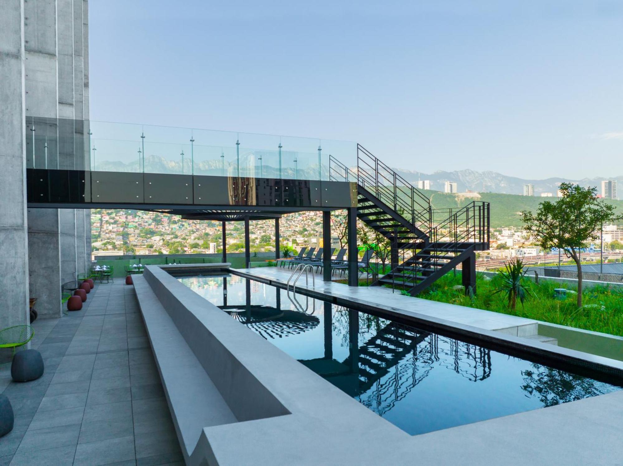Galeria Plaza Monterrey Ξενοδοχείο Εξωτερικό φωτογραφία Skyline Residences