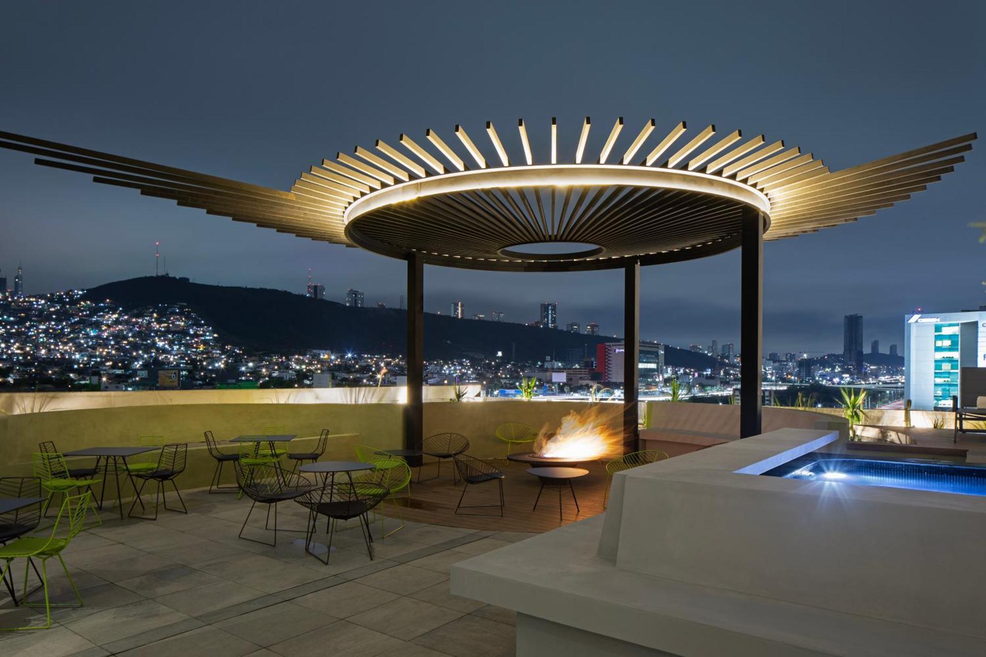 Galeria Plaza Monterrey Ξενοδοχείο Εξωτερικό φωτογραφία Skyline